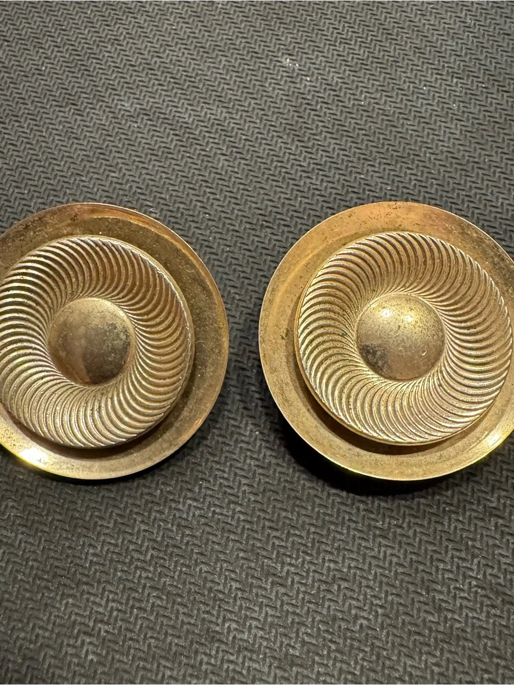 Vintage Gold Tone Clip on Earring Ft a classic concentric circular design